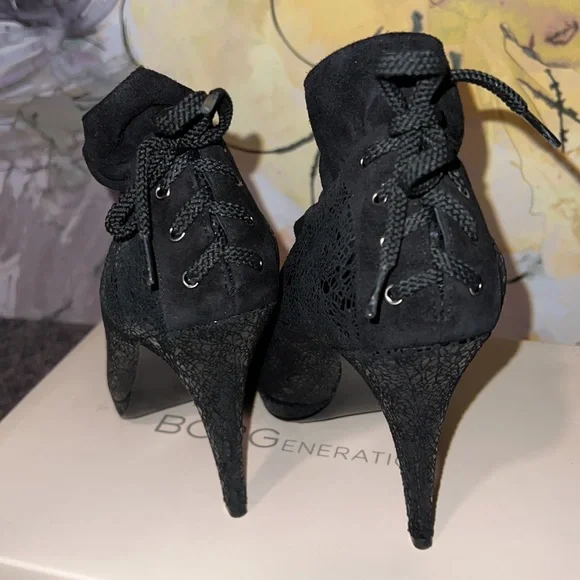 🔥🔥BCBG HEELS 👠 - Picture 4 of 6